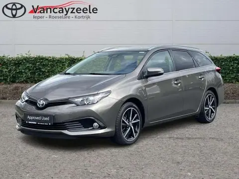 Used TOYOTA AURIS Hybrid 2019 Ad 