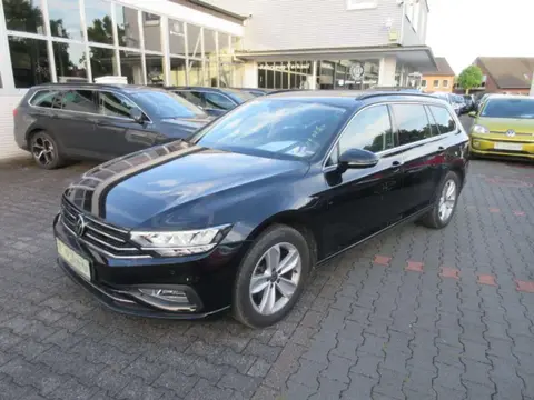 Used VOLKSWAGEN PASSAT Petrol 2021 Ad 