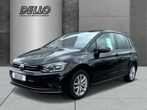 Used VOLKSWAGEN GOLF Petrol 2018 Ad 