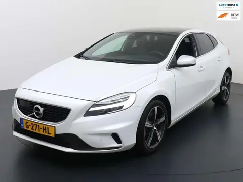 Annonce VOLVO V40 Essence 2019 d'occasion 