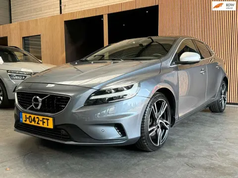 Annonce VOLVO V40 Diesel 2017 d'occasion 