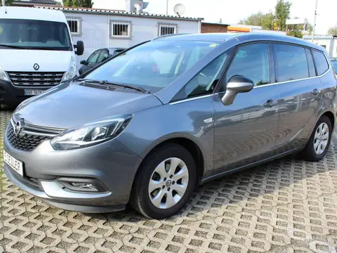 Used OPEL ZAFIRA Diesel 2017 Ad Germany