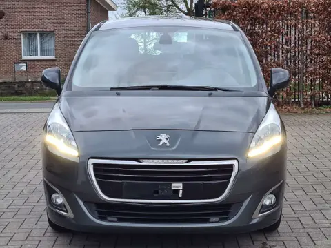 Used PEUGEOT 5008 Petrol 2016 Ad 