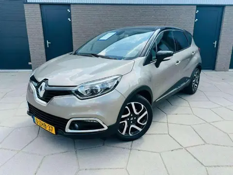 Used RENAULT CAPTUR Petrol 2015 Ad 