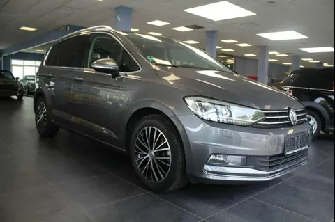 Used VOLKSWAGEN TOURAN Petrol 2016 Ad 