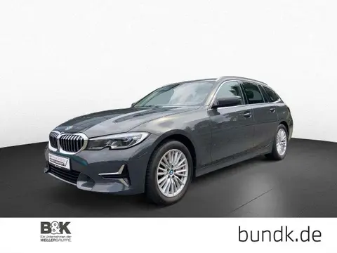 Used BMW SERIE 3 Petrol 2022 Ad 