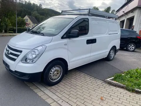 Used HYUNDAI H-1 Diesel 2015 Ad 