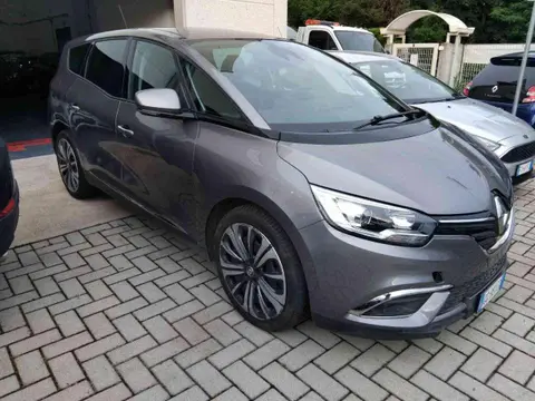 Used RENAULT GRAND SCENIC Petrol 2021 Ad 