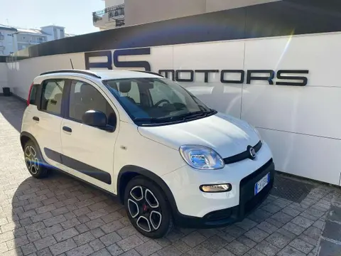 Annonce FIAT PANDA Hybride 2022 d'occasion 