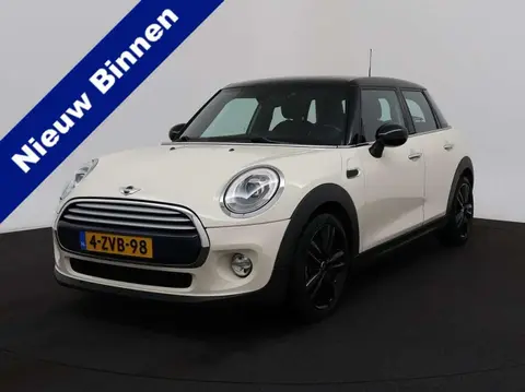 Used MINI COOPER Petrol 2015 Ad 