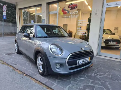 Used MINI ONE Petrol 2015 Ad 