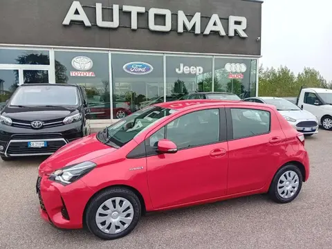 Used TOYOTA YARIS Hybrid 2019 Ad 