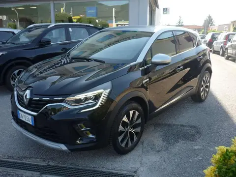 Used RENAULT CAPTUR Petrol 2023 Ad 