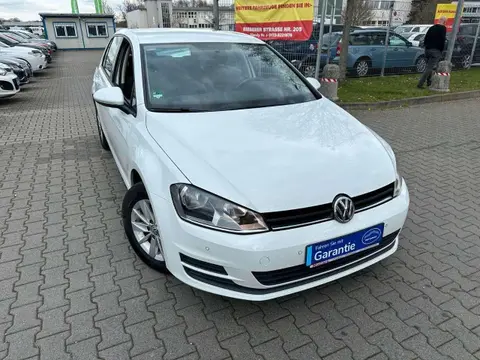 Used VOLKSWAGEN GOLF Petrol 2017 Ad 