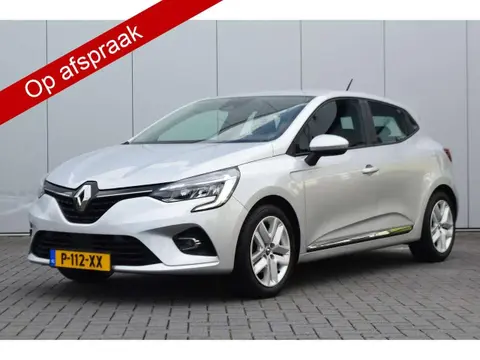 Used RENAULT CLIO Hybrid 2021 Ad 