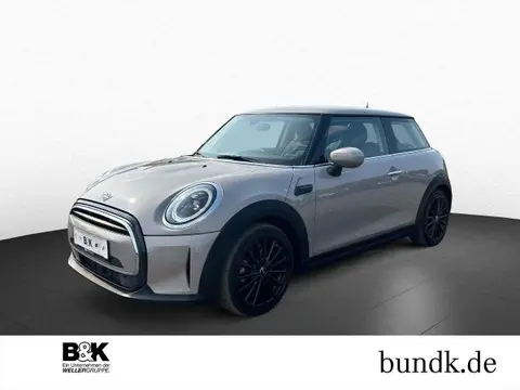 Annonce MINI ONE Essence 2021 d'occasion Allemagne