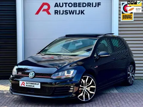 Used VOLKSWAGEN GOLF Petrol 2016 Ad 