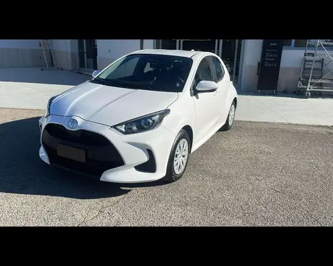 Used TOYOTA YARIS Hybrid 2024 Ad 