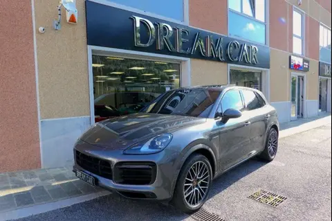 Used PORSCHE CAYENNE Hybrid 2019 Ad 