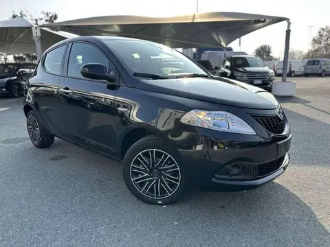 Used LANCIA YPSILON Hybrid 2024 Ad 