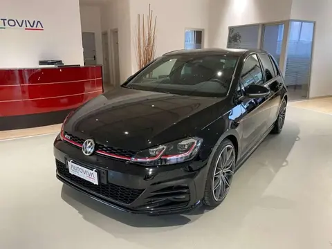 Used VOLKSWAGEN GOLF Petrol 2018 Ad 