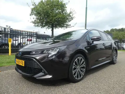 Used TOYOTA COROLLA Hybrid 2020 Ad 