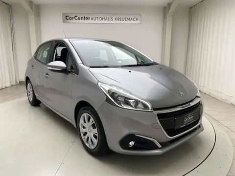 Used PEUGEOT 208 Petrol 2019 Ad Germany