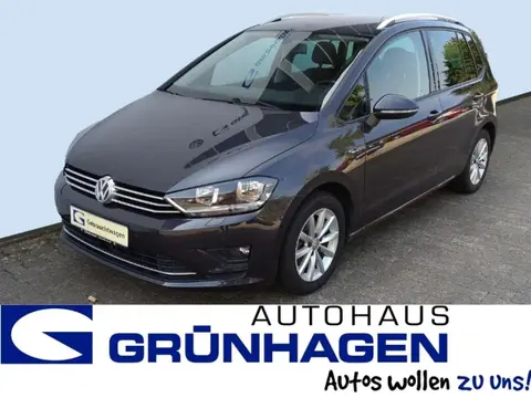 Used VOLKSWAGEN GOLF Petrol 2015 Ad 