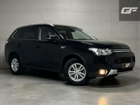 Used MITSUBISHI OUTLANDER Hybrid 2015 Ad 