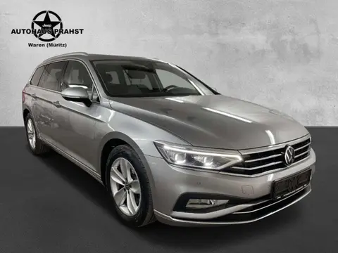 Used VOLKSWAGEN PASSAT Petrol 2022 Ad 