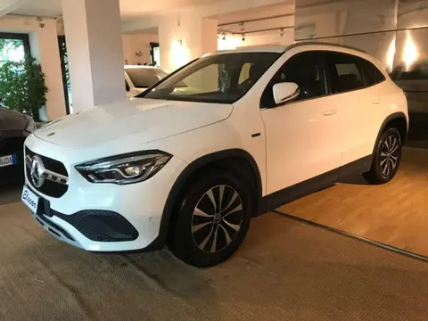 Used MERCEDES-BENZ CLASSE GLA Hybrid 2020 Ad 