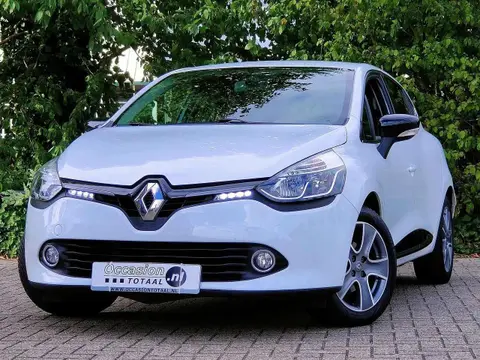 Used RENAULT CLIO Petrol 2015 Ad 