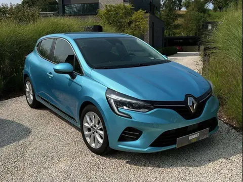 Used RENAULT CLIO Petrol 2019 Ad Belgium