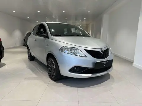 Used LANCIA YPSILON Hybrid 2021 Ad 