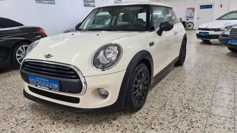 Used MINI ONE Petrol 2015 Ad Germany