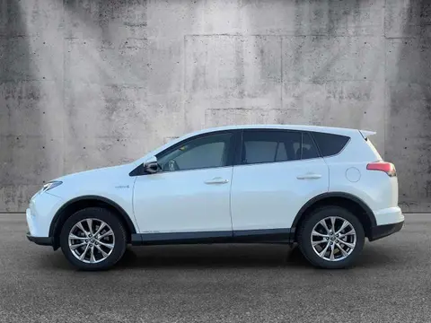 Used TOYOTA RAV4 Hybrid 2016 Ad 