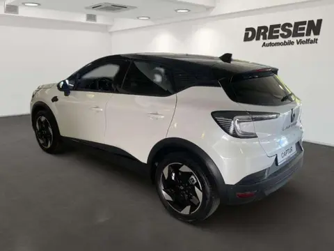 Used RENAULT CAPTUR Hybrid 2024 Ad 