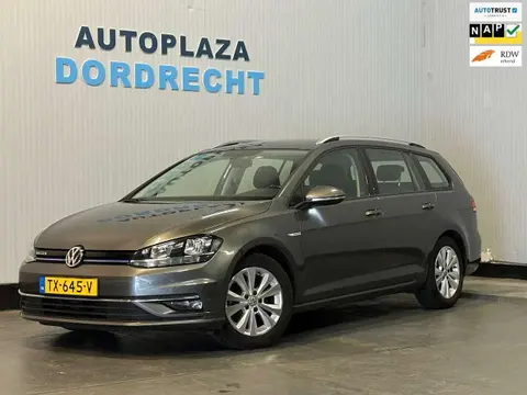 Used VOLKSWAGEN GOLF Petrol 2018 Ad 