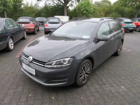 Used VOLKSWAGEN GOLF Petrol 2017 Ad 