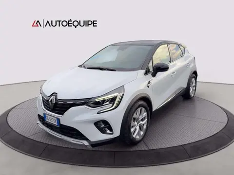 Used RENAULT CAPTUR Hybrid 2021 Ad 