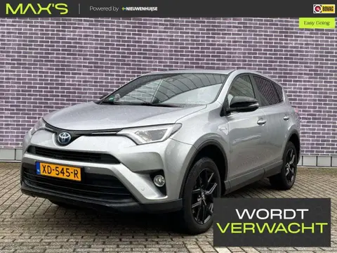 Used TOYOTA RAV4 Hybrid 2018 Ad 