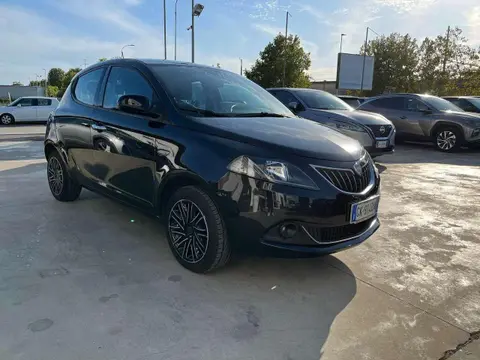 Used LANCIA YPSILON Hybrid 2022 Ad 