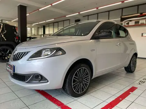 Annonce LANCIA YPSILON Hybride 2021 d'occasion 