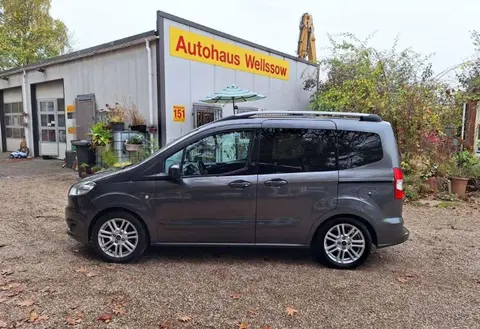 Used FORD TOURNEO Petrol 2015 Ad 