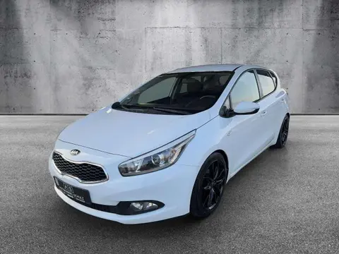 Used KIA CEED Petrol 2015 Ad 