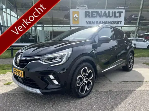 Used RENAULT CAPTUR Hybrid 2022 Ad 