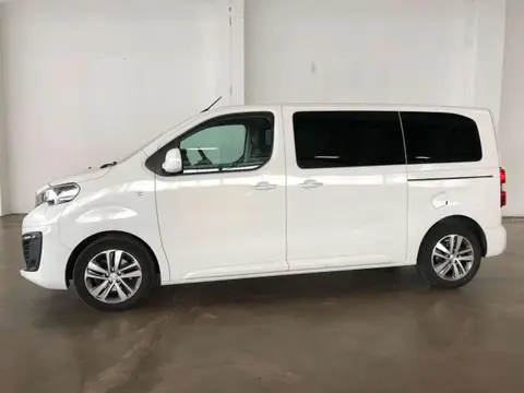 Used PEUGEOT TRAVELLER Diesel 2018 Ad 