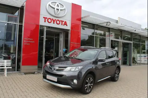 Used TOYOTA RAV4 Petrol 2015 Ad Germany