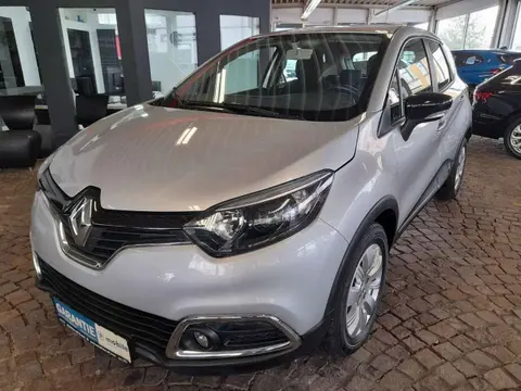 Used RENAULT CAPTUR Petrol 2017 Ad 