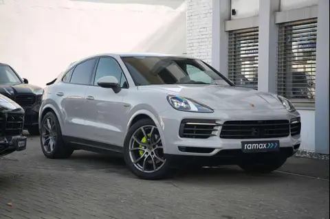 Used PORSCHE CAYENNE Hybrid 2022 Ad 